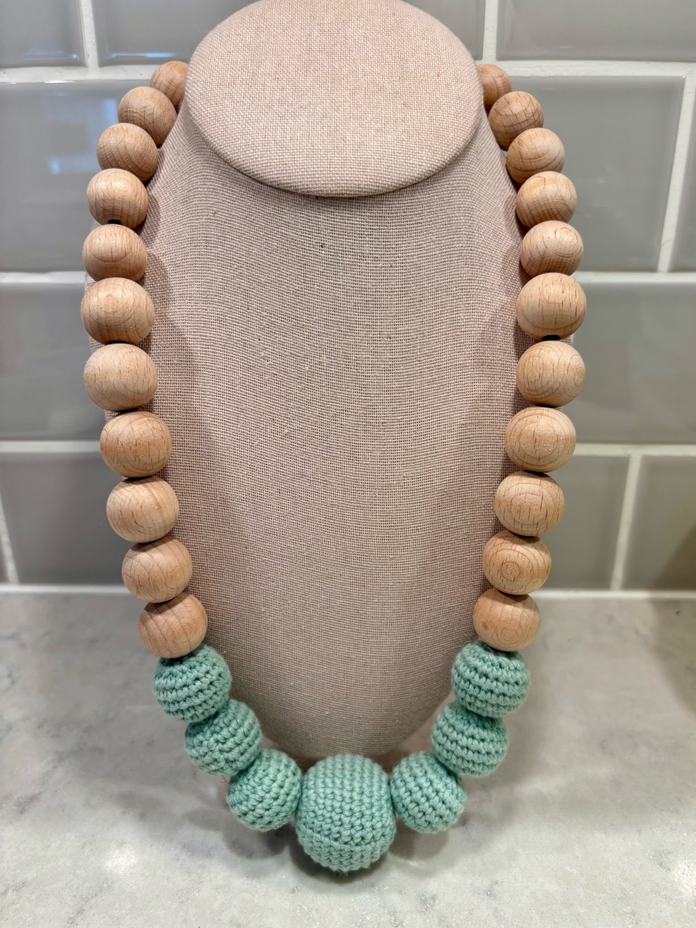Latched mama Nursing/teething wood beaded necklace